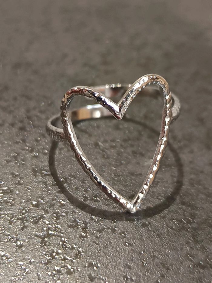 Bague cœur argentée ajustable - photo numéro 2