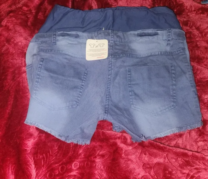 Lot de short de grossesse taille 34 - photo numéro 4