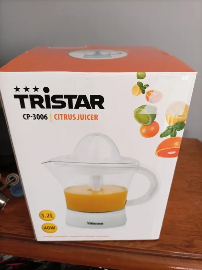 Presse-agrumes TRISTAR