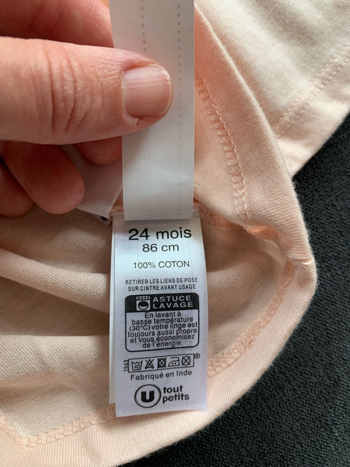 T-shirt à manches longues / pull fin fille 24 mois - photo numéro 3