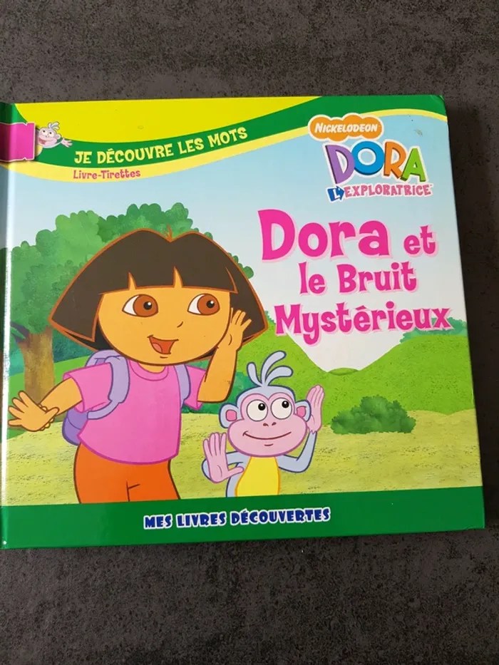 Livre Dora et le bruit mystérieux