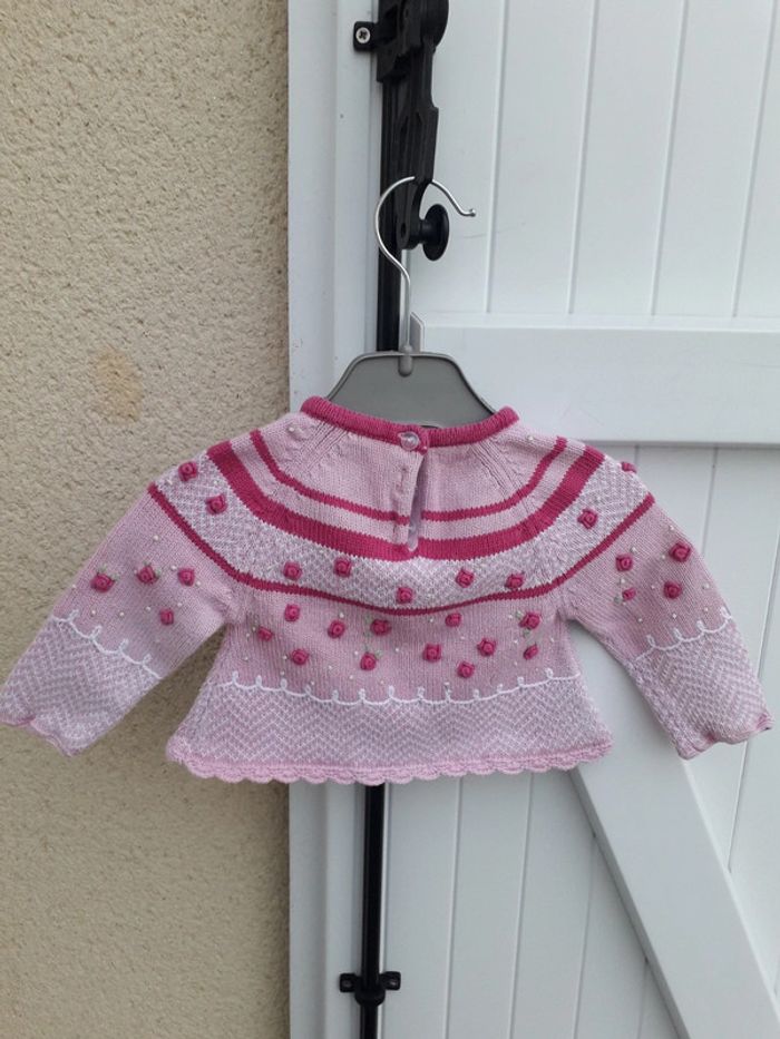 Pull bébé filles en taille 3 mois - photo numéro 2