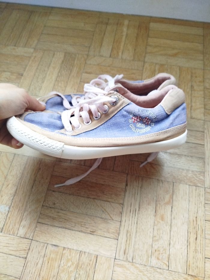Tennis à lacets Levi's 35 garçon bon état - photo numéro 8