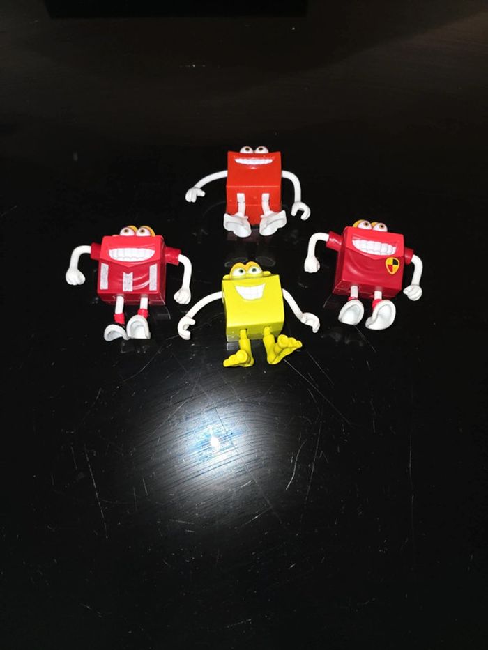 Llt de 4 figurines jouets Happy Métal McDonald's
