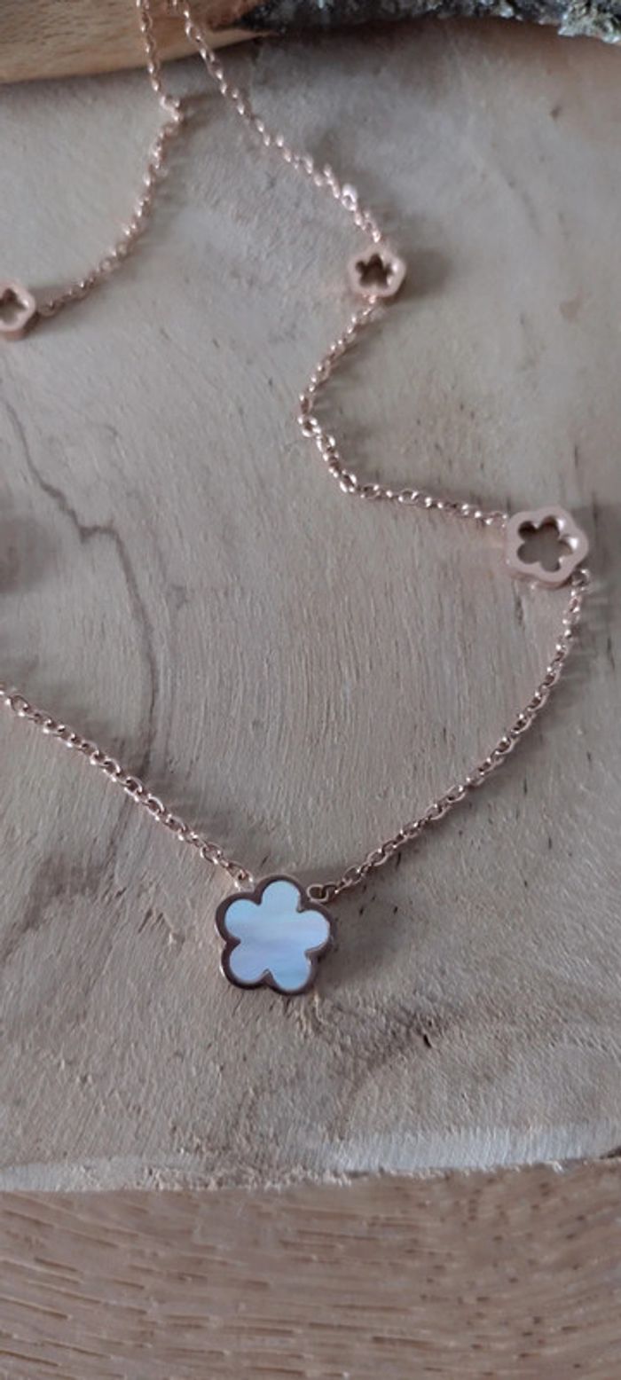 Collier fleurs - photo numéro 5