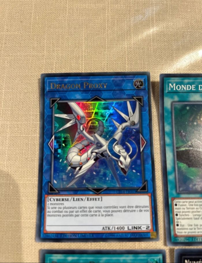 4 Cartes Yu-Gi-Oh! - photo numéro 2