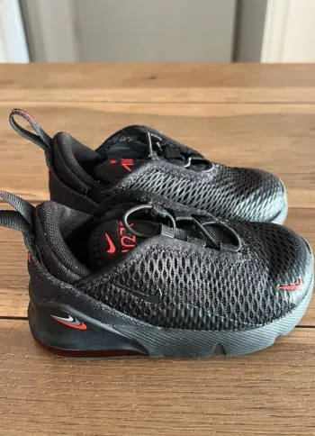 Nike Air Max 270 noires
