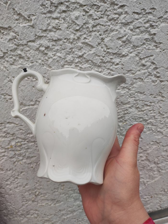 Pichet en porcelaine - photo numéro 2