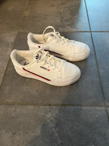 Basket adidas continental 80