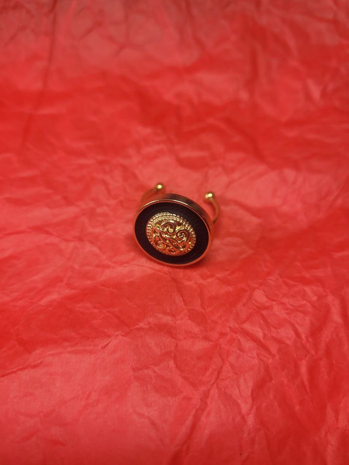 Bague ajustable upcyclé avec un joli bouton - photo numéro 3
