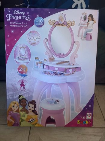 Smoby coiffeuse Disney Princesse neuf 