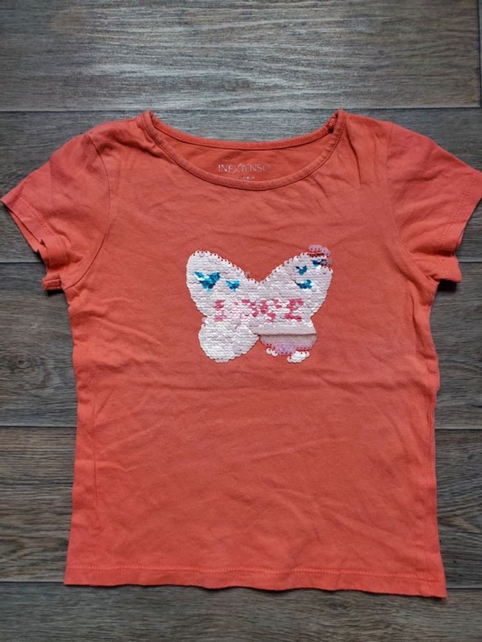 T-shirt taille 6 ans bon état