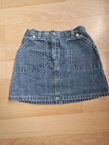 Jupe en jean.