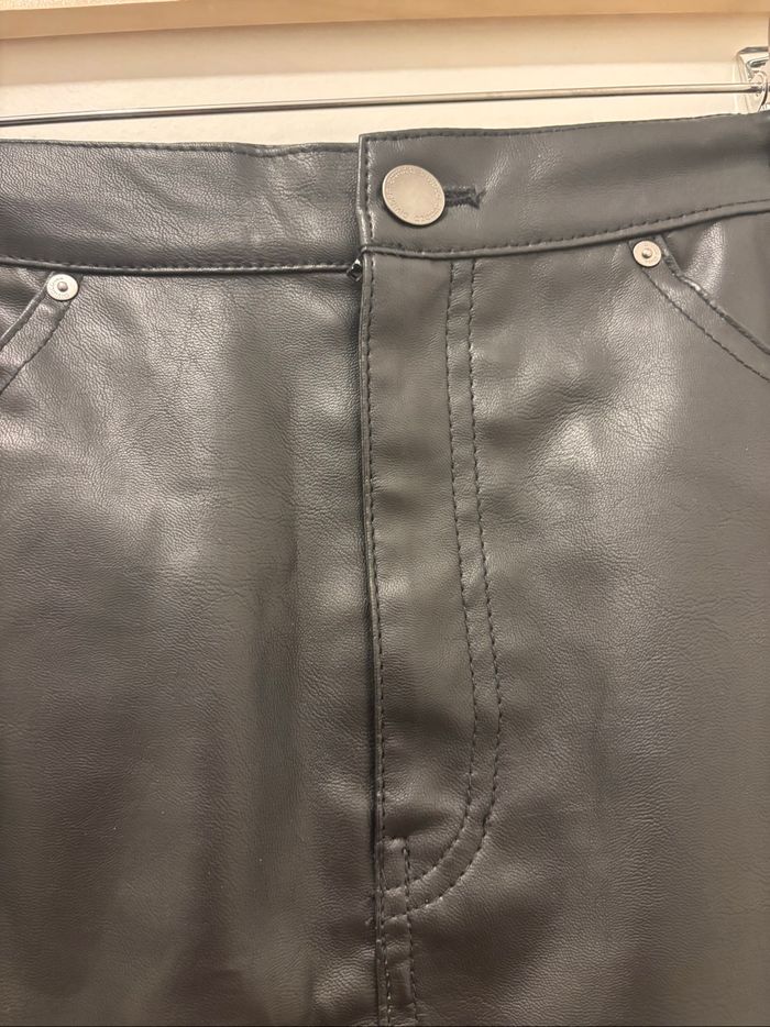 Jupe simili cuir noir taille 48/M - photo numéro 3