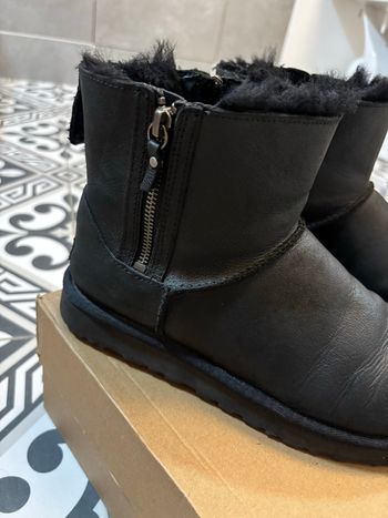 Ugg mini double zip