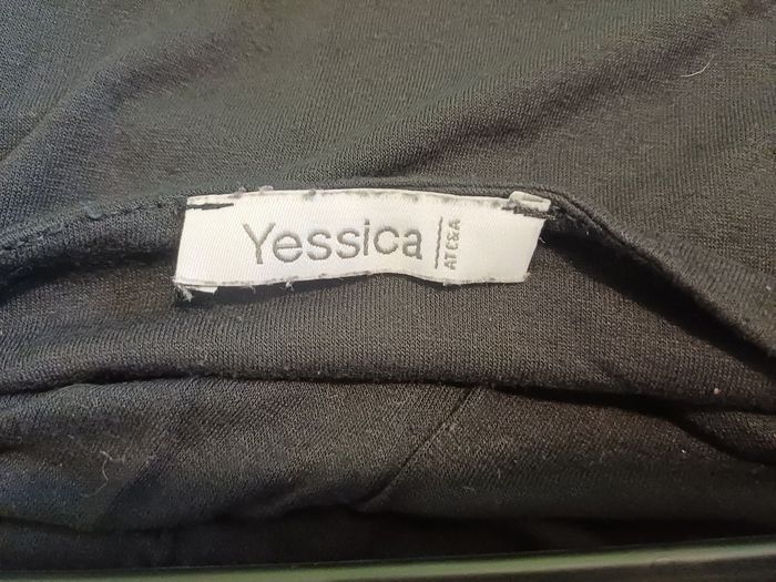 Robe noire - photo numéro 2