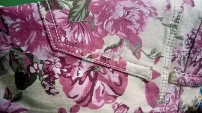 Short en jean à motif - photo numéro 9