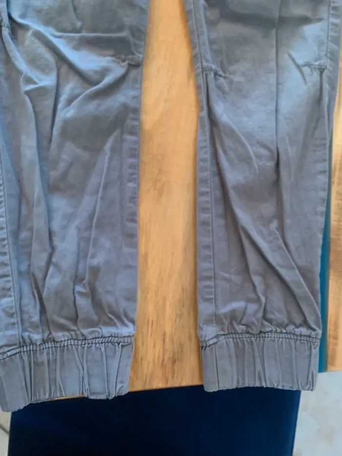 Pantalon cargo h&m taille 6 ans - photo numéro 2