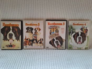 Lot de 4 DVD BEETHOVEN (n° 1-2-3-4 ) / " Universal "