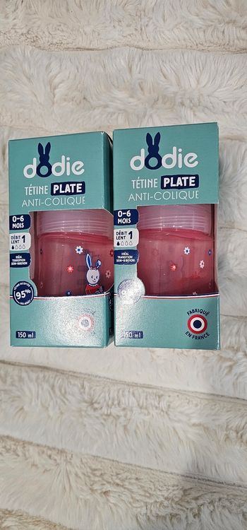 Lot de 2 biberons anticoliques Dodie rose Neufs