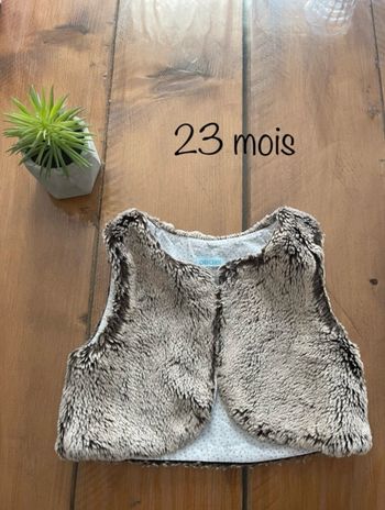 Gilet fausses fourrure