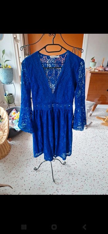 Robe manches longues évasées en dentelle Vintage dressing taille S/M 👻