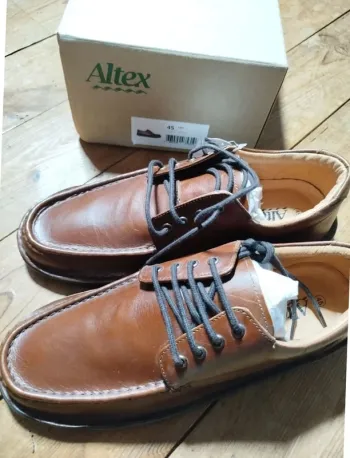 Chaussures cuir Altex 45 Neuves avec boîte