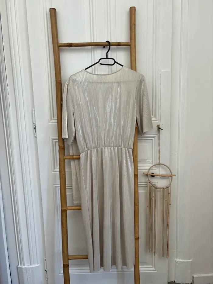Robe doré - photo numéro 4