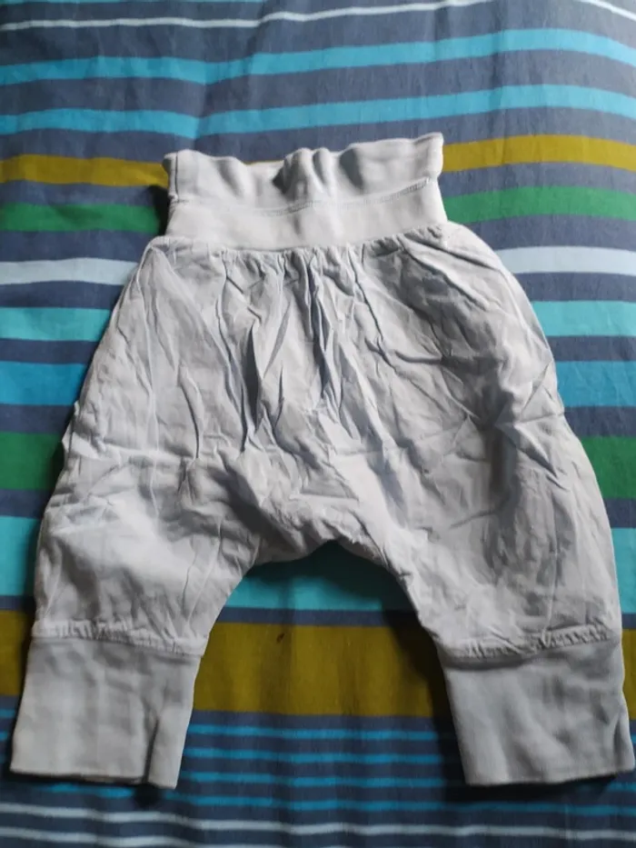Pantalon 3 mois - photo numéro 2