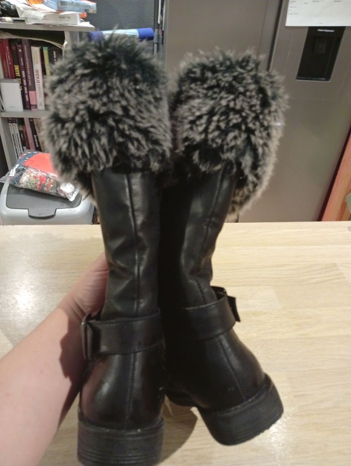 Bottes fille Taille 32 - photo numéro 4