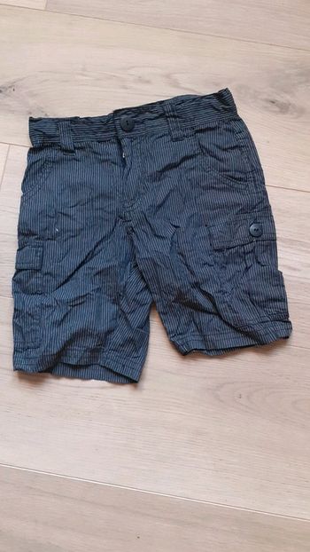 Bermuda fine rayure 5 ans