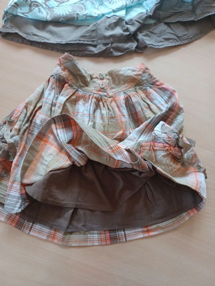 Lot 2 jupes 5 ans - photo numéro 5