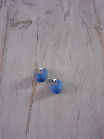 Boucles d'oreilles gouttes d'eau bleue nuit