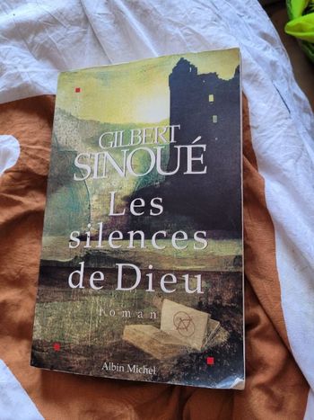 Les silences de Dieu Gilbert Sinoue