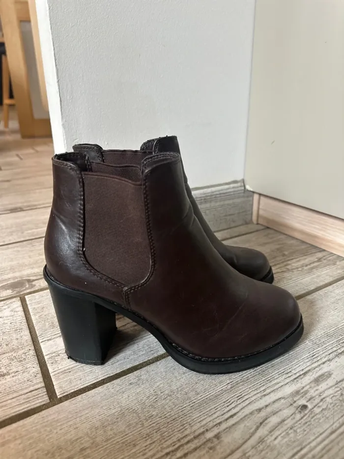 Paire de bottines à talons semelle cuir taille 38 marron foncé - photo numéro 3