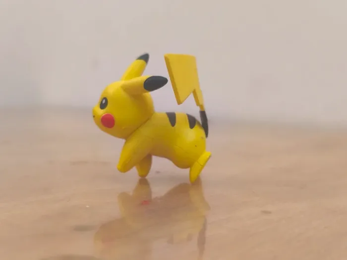 Figurine pokémon Pikachu - photo numéro 2