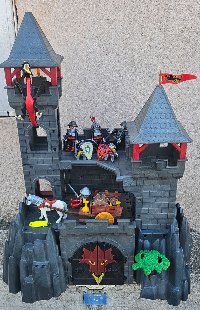 Châteaux playmobil chevalier - photo numéro 2