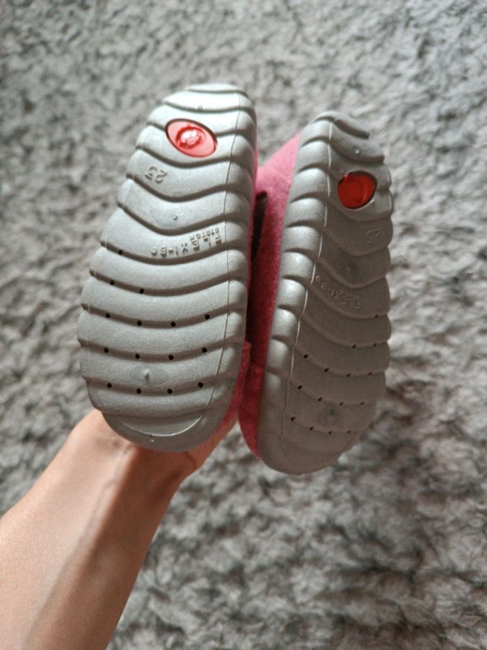 Chaussure taille 23 fille neuve avec étiquette - photo numéro 5
