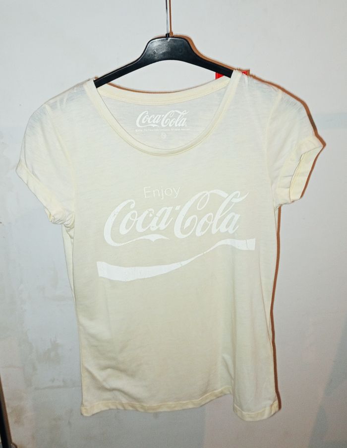 Tee-shirt jaune pastel Coca Cola T36