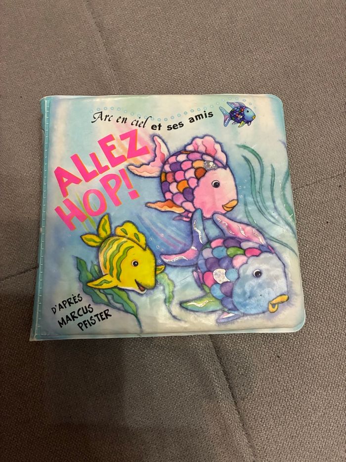 Livres de bain race en ciel et ses amis - photo numéro 2