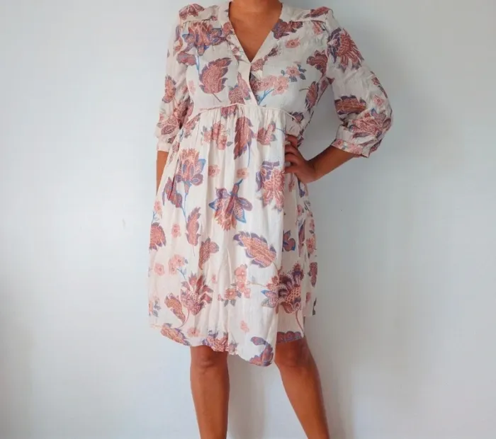 Robe estivale crème à fleur rose coupe empire style romantique camaïeu taille 36 - photo numéro 3