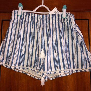 Short ligné 40/42neuf avec étiquette H&M