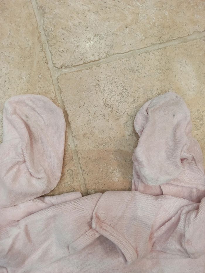 Lot pyjamas hiver en taille 18 mois - photo numéro 5