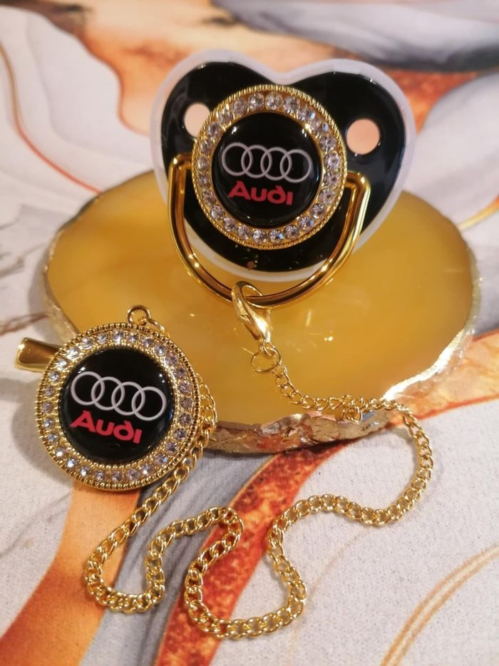 Tétine noir Audi noir