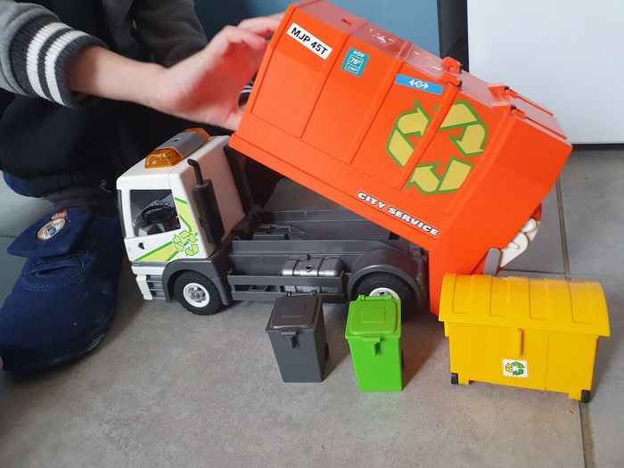 Camion poubelle - photo numéro 5