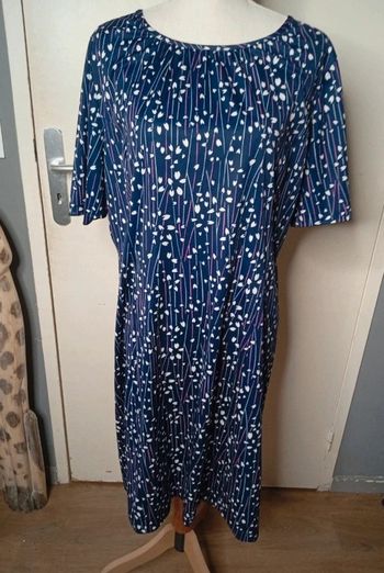 Jolie robe taille 42 Création Loiselet