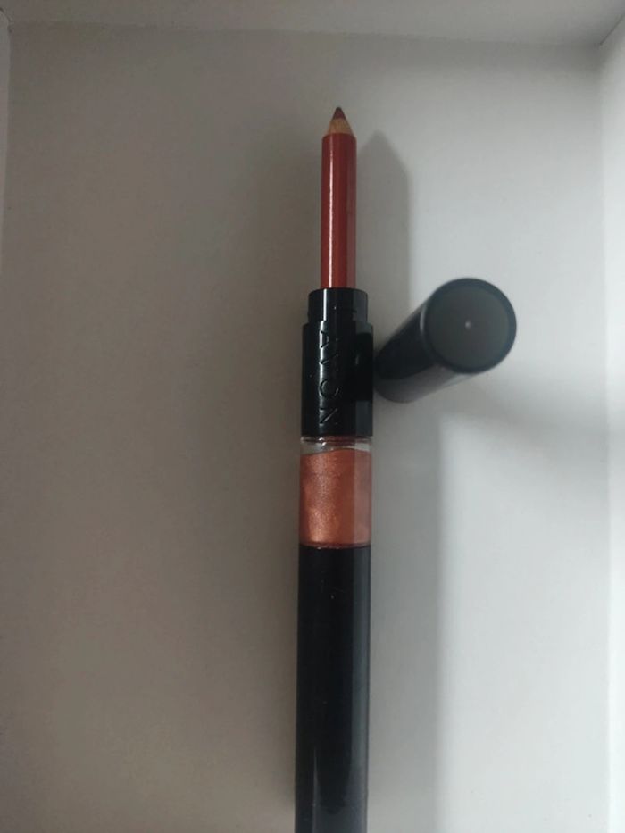 Rouge à lèvres avon