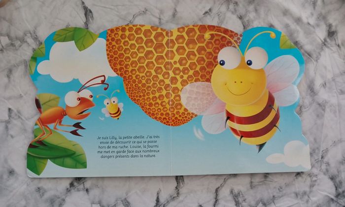 Livre pour bébé, abeille - photo numéro 4