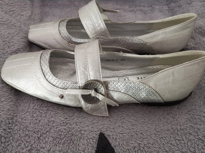 Chaussures été argenté taille 38
