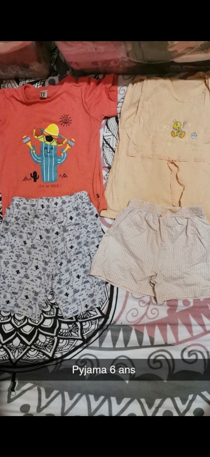 Lot vêtements 6 ans - photo numéro 9